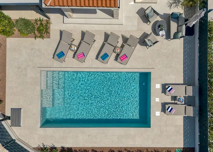 Aria With Heated Pool And Whirlpool - Happy Casa vacanze