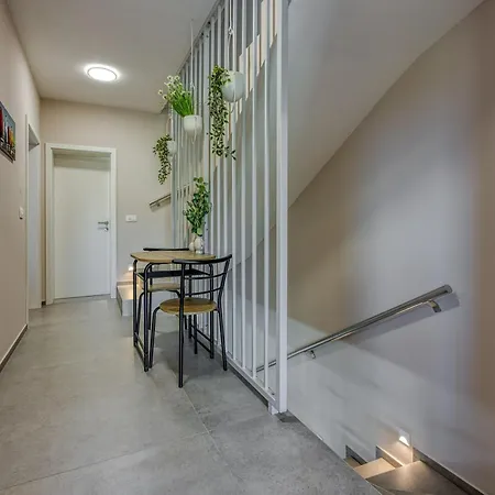 Apartment Aria With Heated Pool And Whirlpool - Happy Porec