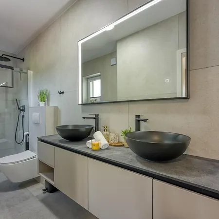 Apartment Aria With Heated Pool And Whirlpool - Happy