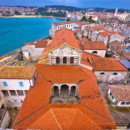 Aria With Heated Pool And Whirlpool - Happy * Poreč