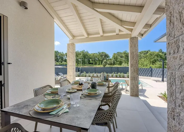 Aria With Heated Pool And Whirlpool - Happy Feriehus