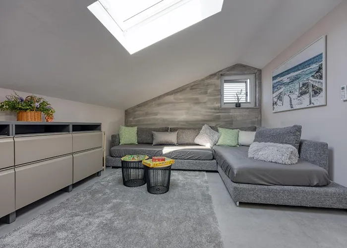 Aria With Heated Pool And Whirlpool - Happy * Poreč