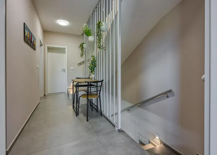 Feriehus Aria With Heated Pool And Whirlpool - Happy Poreč