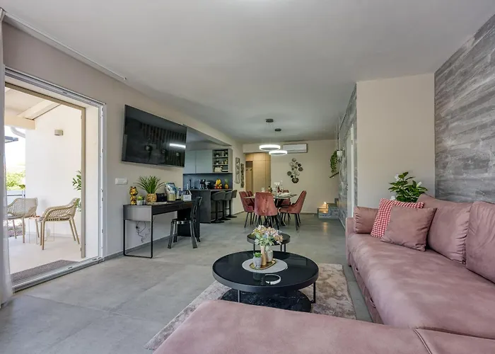 Aria With Heated Pool And Whirlpool - Happy Prázdninový dům *