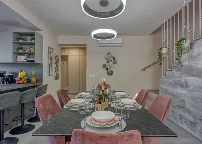 Aria With Heated Pool And Whirlpool - Happy * Poreč